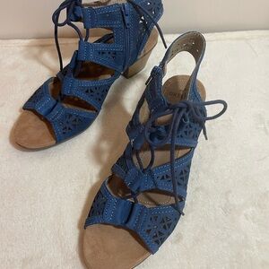 Earth Origins Carey Nubuck Sapphire Blue Lace-Up Heeled Sandals, Size 10M